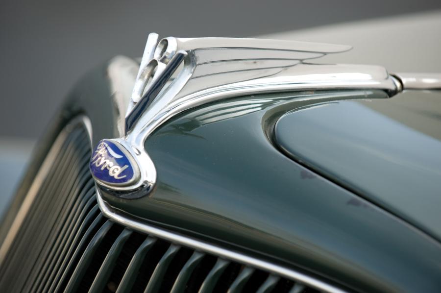  Ford Standard Tudor Sedan 1935 года  (фото 3 из 5)